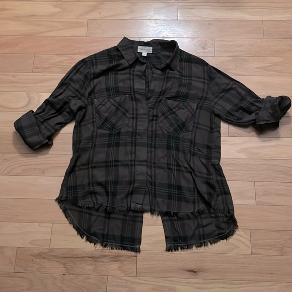 Cloth & Stone | Dark Green/Black | Plaid Button Down | Hi-Low Raw Hem | Size M - Picture 1 of 5